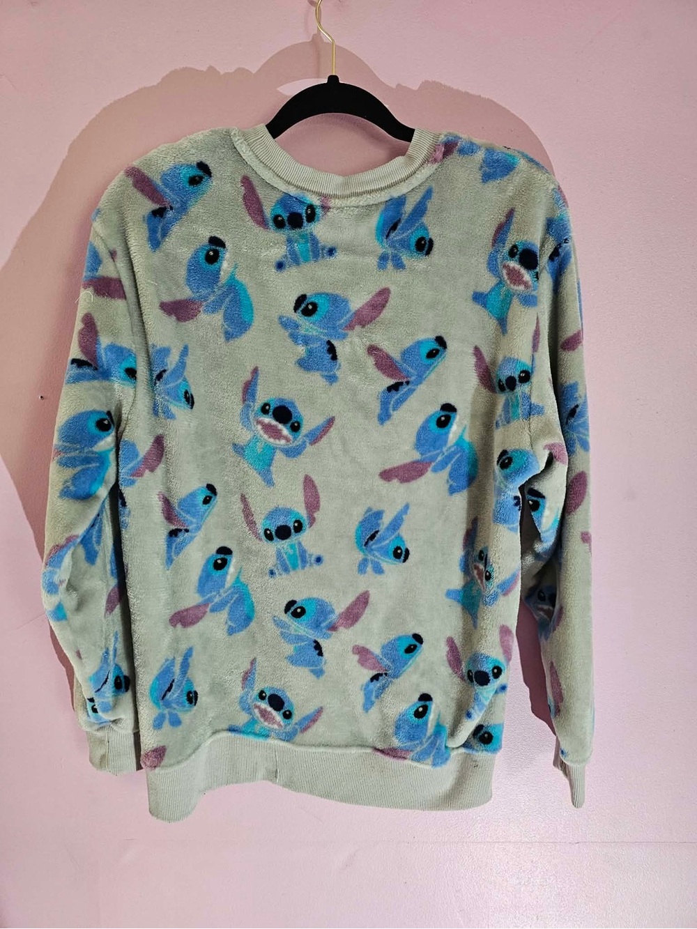 Disney Light Gray Fleece Sweater with Blue Stitch Character Print and shorts
